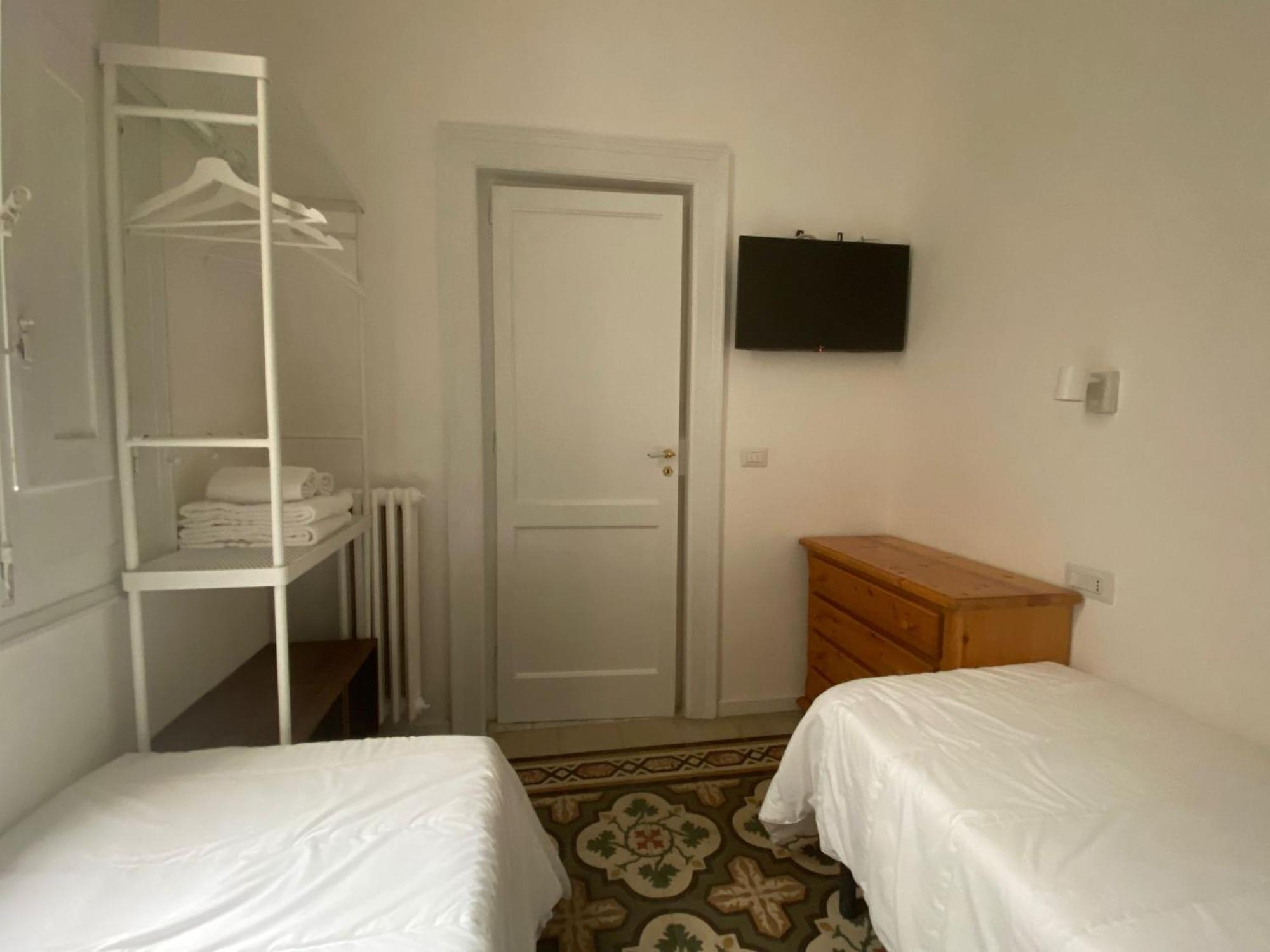 Bari Landlord 242 - Central Station Apartments Экстерьер фото