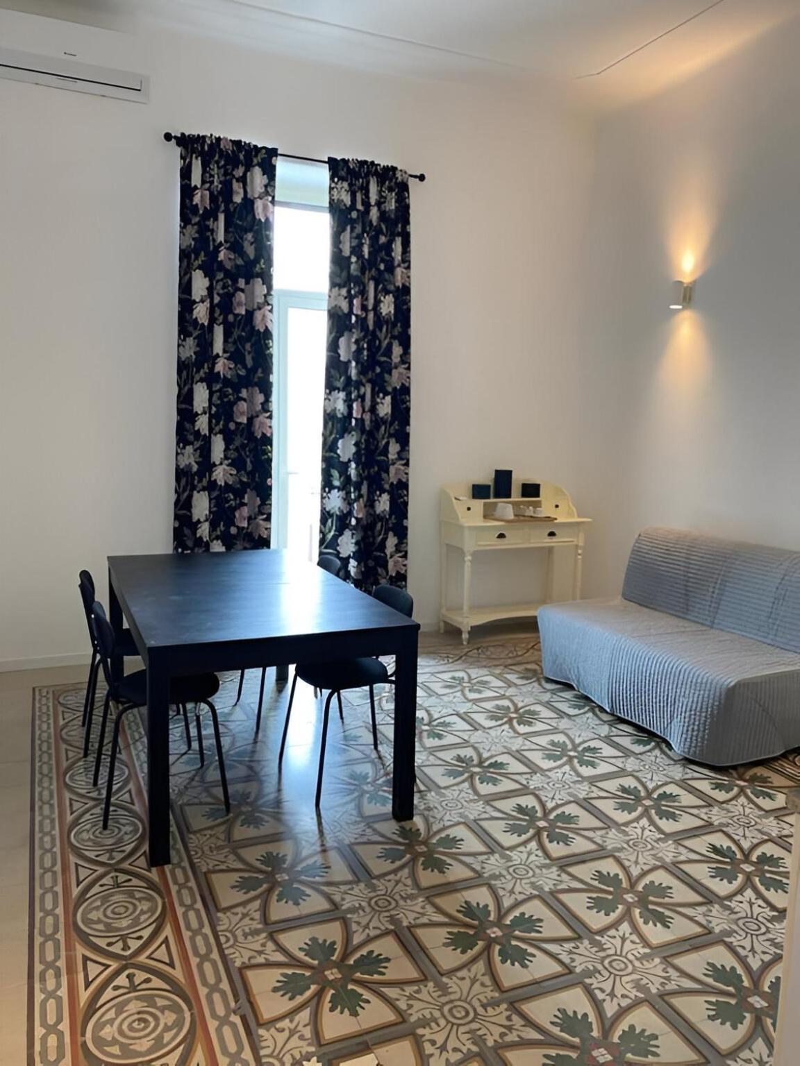 Bari Landlord 242 - Central Station Apartments Экстерьер фото