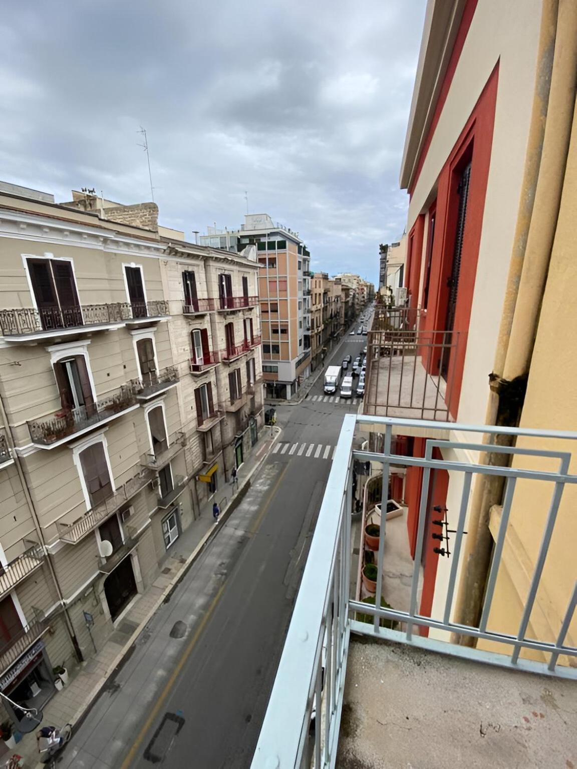 Bari Landlord 242 - Central Station Apartments Экстерьер фото
